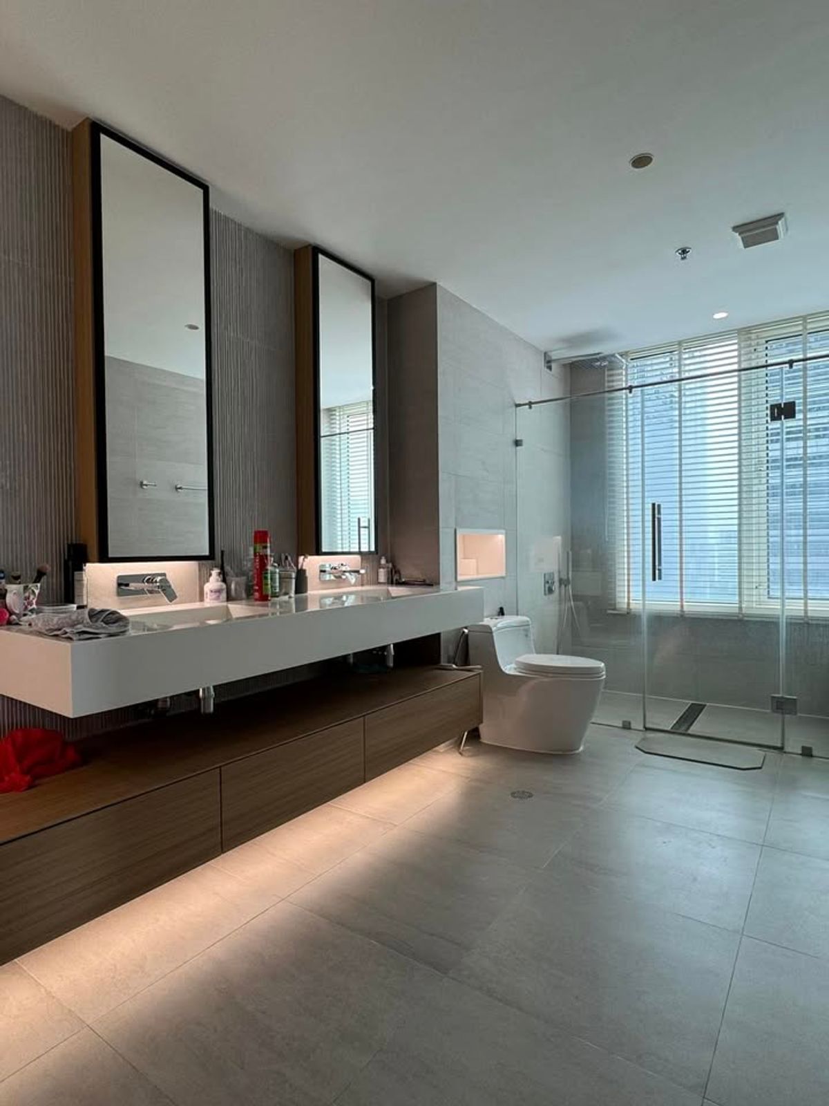 ให้เช่าคอนโด The Royal Saladaeng 2 ห้องนอน 2 ห้องน้ำ Pet-Friendly – รูปที่ 4