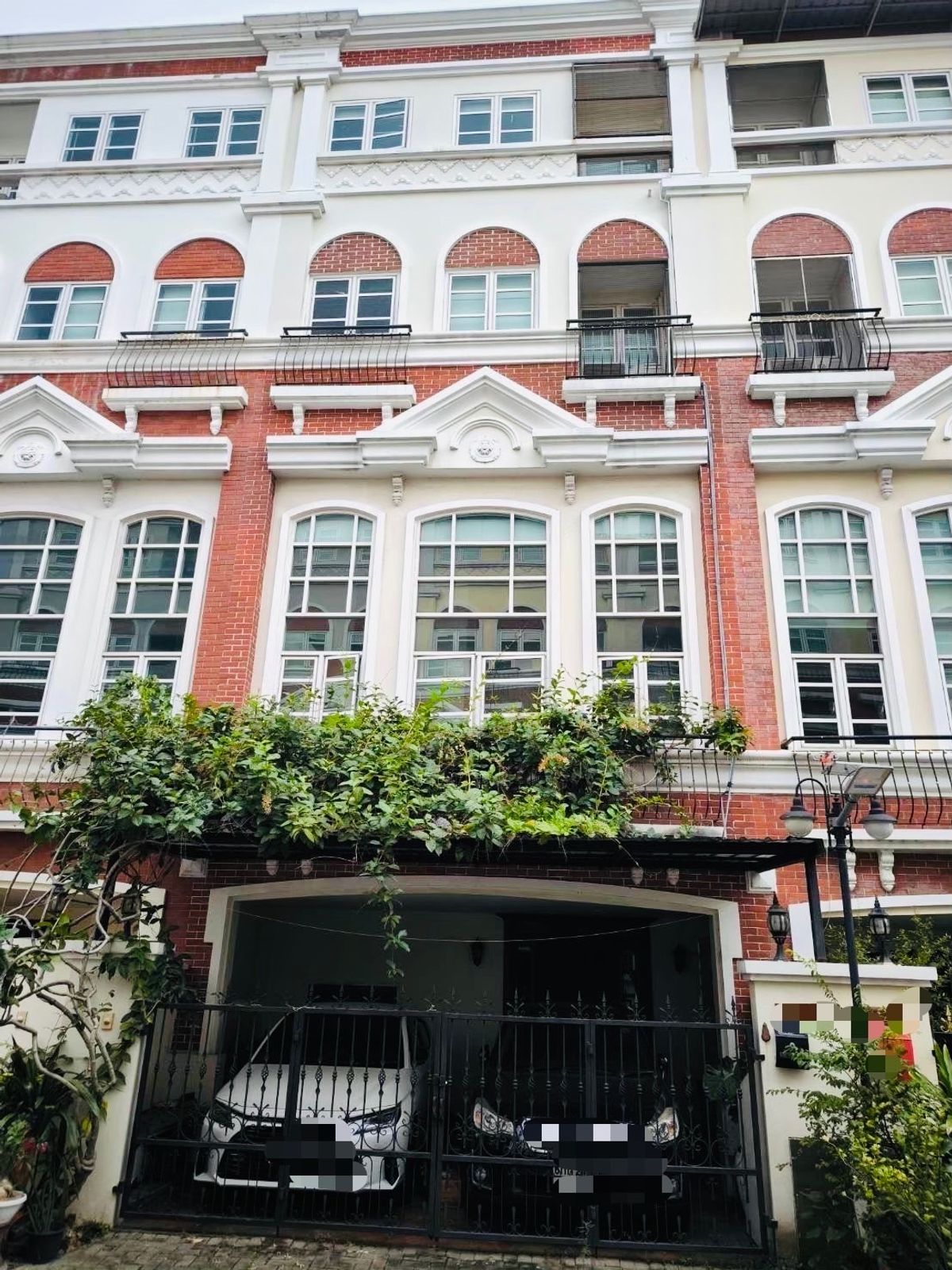 House for sale in Rama 4, 850 meters to MRT Lumpini Station (Soi Suwan Sawat-Phraya Ren)