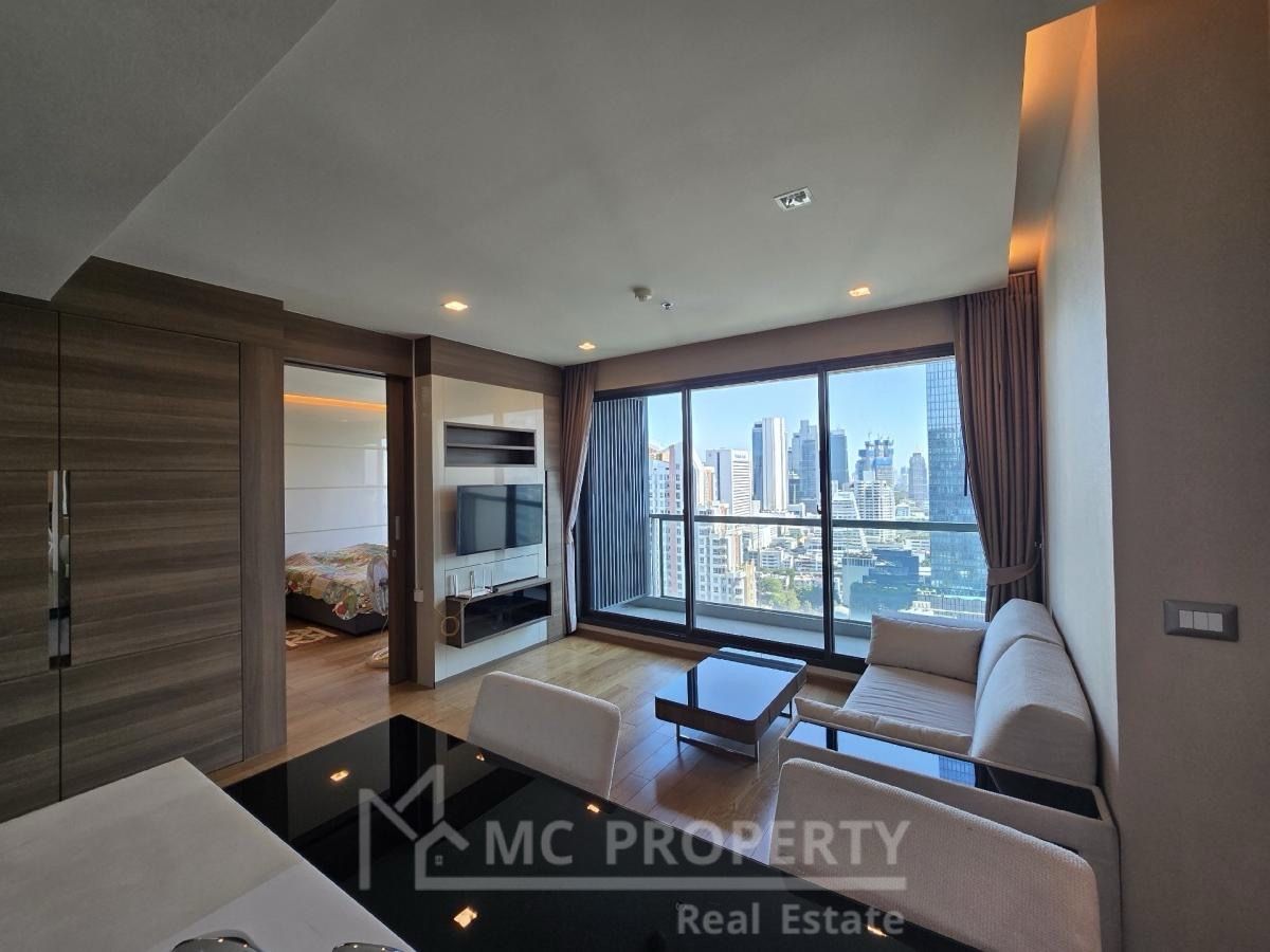 the address sathorn 1 bedroom 55sqm best layout in the Building 25fl++ for sale only 8.9Mb please contact 0816878954