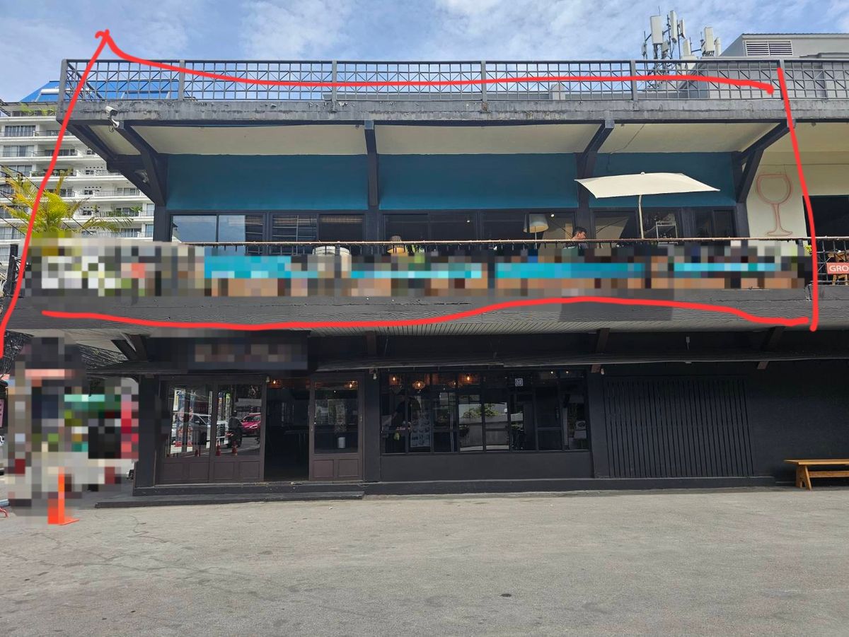 Thonglor for rent at 144 sqm. 180,000 baht, 2nd floor, suitable for restaurants, shops, showrooms in the area of Thonglor. Thonglor for rent at 144 sqm. 180,000 baht, 2nd floor, suitable for restaurants, shops, showrooms in the area of Thonglor.