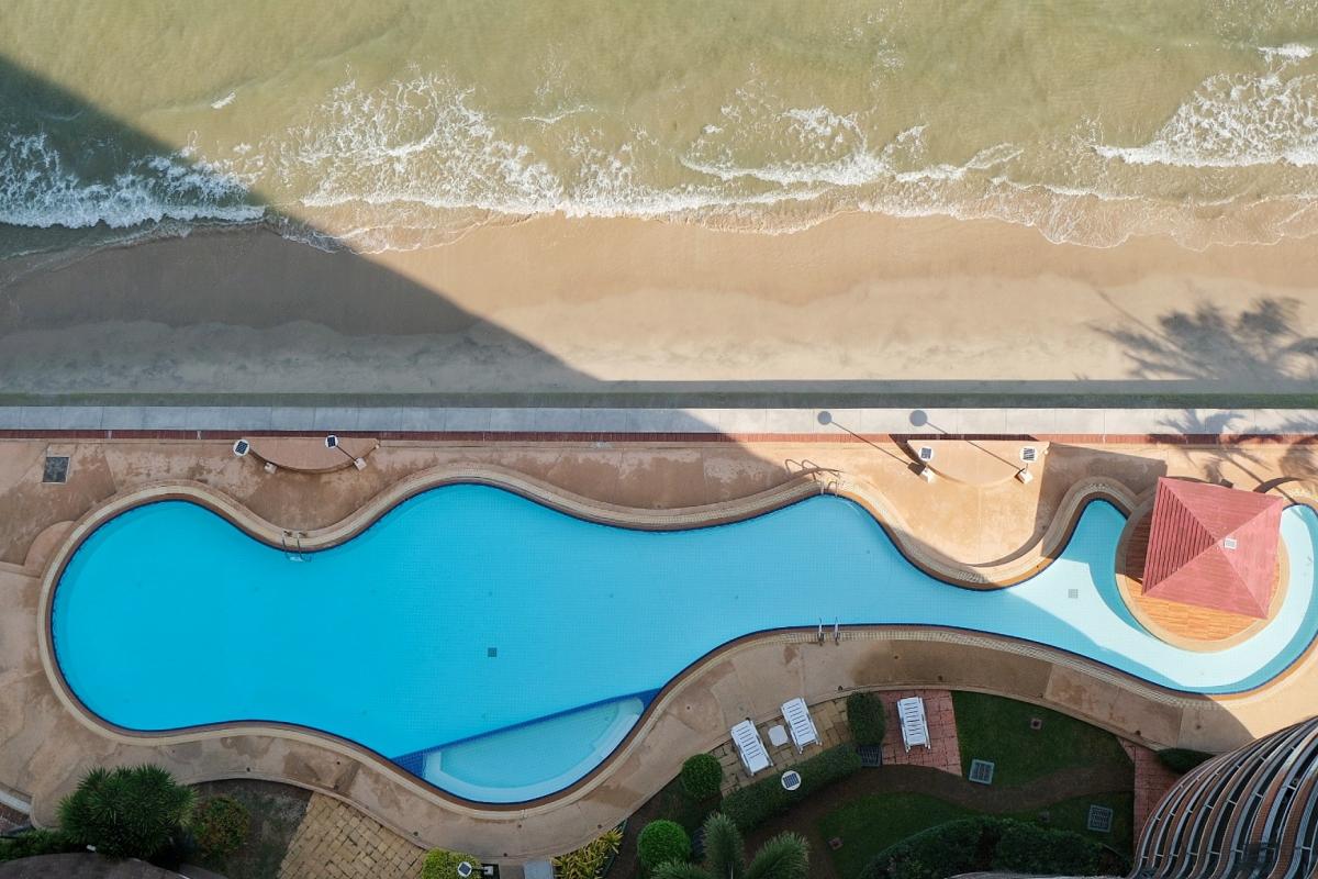 ขายขาดทุน ถูกสุดในโครงการ คอนโดตากอากาศริมชายหาดชะอำ ห้องใหญ่ ชั้นสูง วิวสวย 2 ห้องนอน 2 ห้องน้ำ – รูปที่ 4