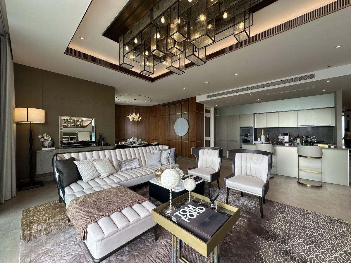 Selling: The Residence At Mandarin Oriental Bangkok•3 Bedroom 4 Bathroom 2 Kitchens 1 Maid's room 3 Parking•Size : 223 S.qm• 15+++ Floor Selling: The Residence At Mandarin Oriental Bangkok•3 Bedroom 4 Bathroom 2 Kitchens 1 Maid's room 3 Parking•Size : 223 S.qm• 15+++ Floor