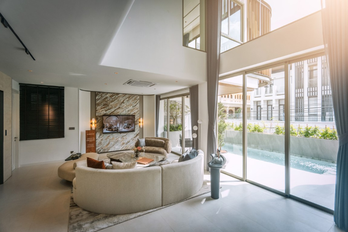 Crestenant Pinklao, 4 bedrooms, 4 parking spaces opposite Central Pinklao Crestenant Pinklao, 4 bedrooms, 4 parking spaces opposite Central Pinklao