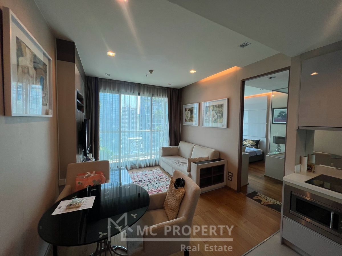 the address sathorn 2 bedroom 66sqm for rent 30fl++ only 48,000 please contact 0816878954