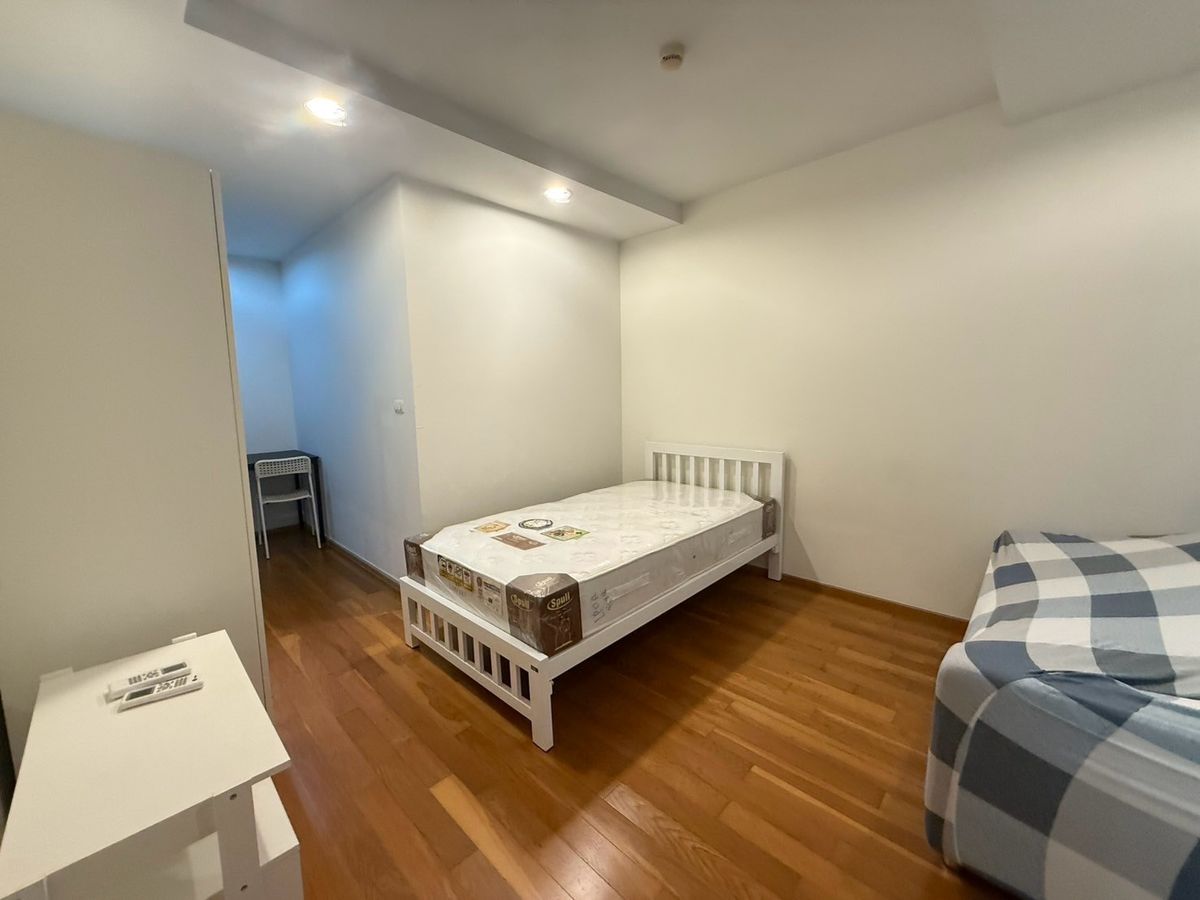 🔥 Selling the best price in the project 🔥The Line Phahonyothin Park Building A (Studio, 25 sqm.) Only 2.35 MB !! Tel.0922635410 Earth