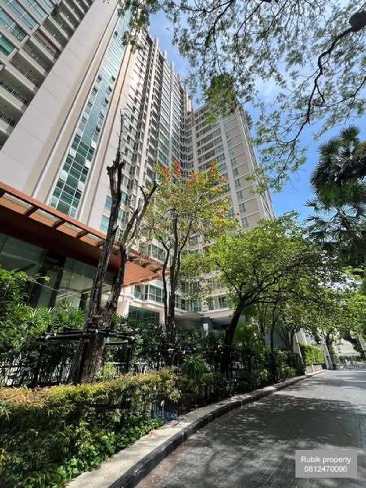 🏢 The Address @ Chidlom – Luxury Condo for Sale! 🔥 (RB654) 🏢 The Address @ Chidlom – Luxury Condo for Sale! 🔥 (RB654)
