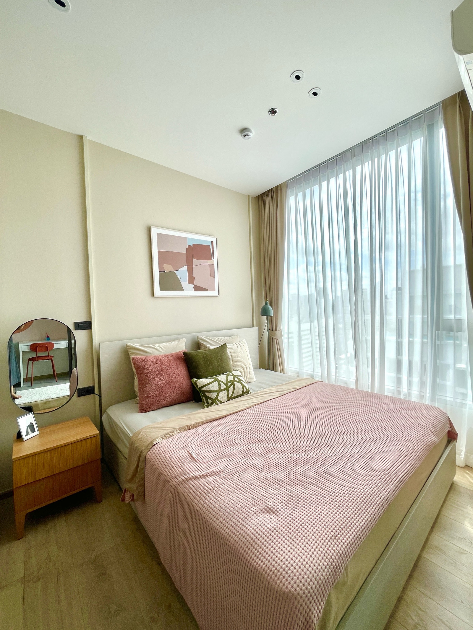The Fine Bangkok ekkamai  ห้องใหม่ แต่งสวยครบพร้อมเข้าอยู่