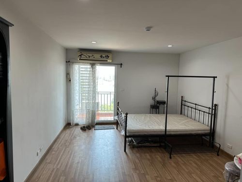 K-6295 Urgent sale! Regent Home 19 Condo, ready to be near Bangchak BTS