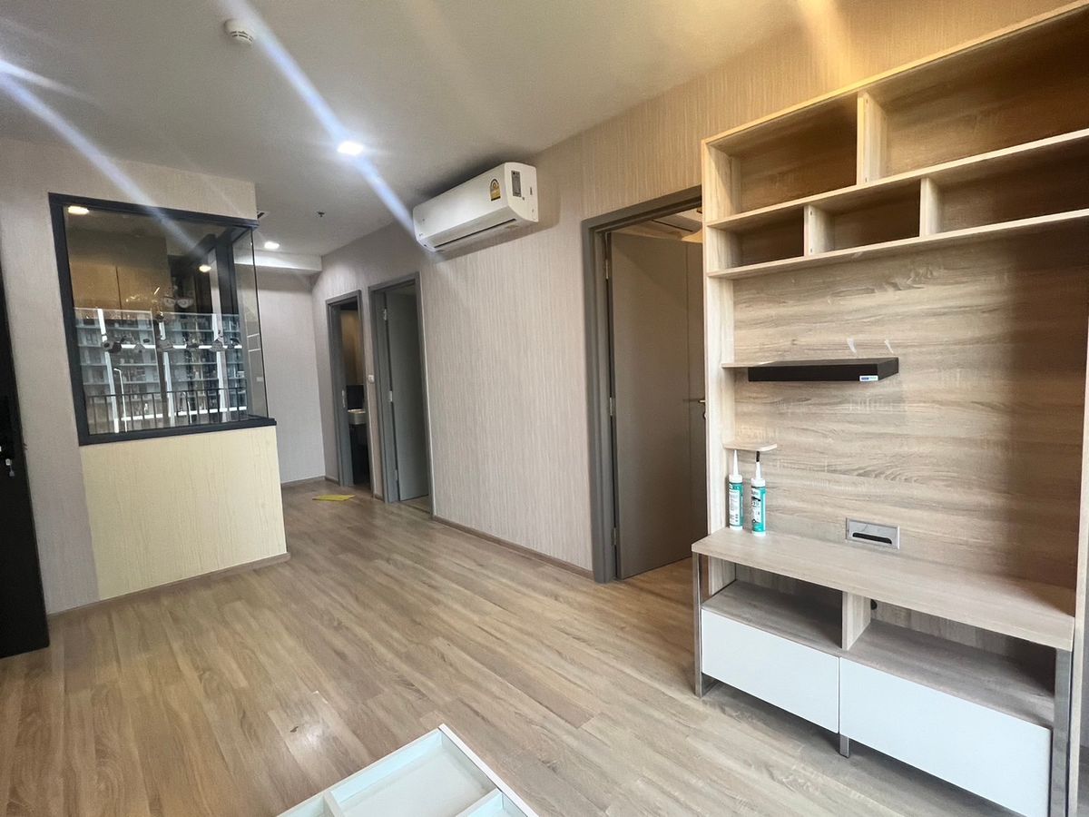 Rent/Sell The Base Garden Rama 9 ( Rental/Sell by Sale) Rent/Sell The Base Garden Rama 9 ( Rental/Sell by Sale)