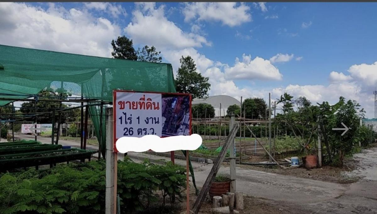 หน้าติดทางด่วน ข้างติดสถานีรถไฟฟ้าสายสีแดง(ฉิมพลี) หลังติดคลองมหาสวัสดิ์