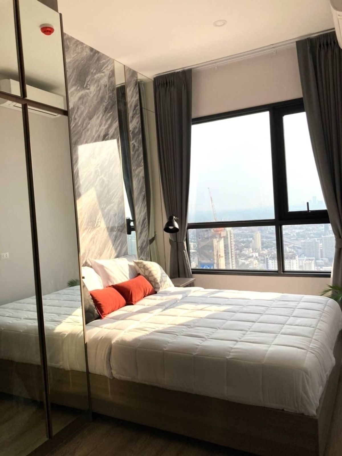 Foreign quota sells with tenants Knightsbridge Prime Onnut Price 4,500,000 baht [SHN00139]