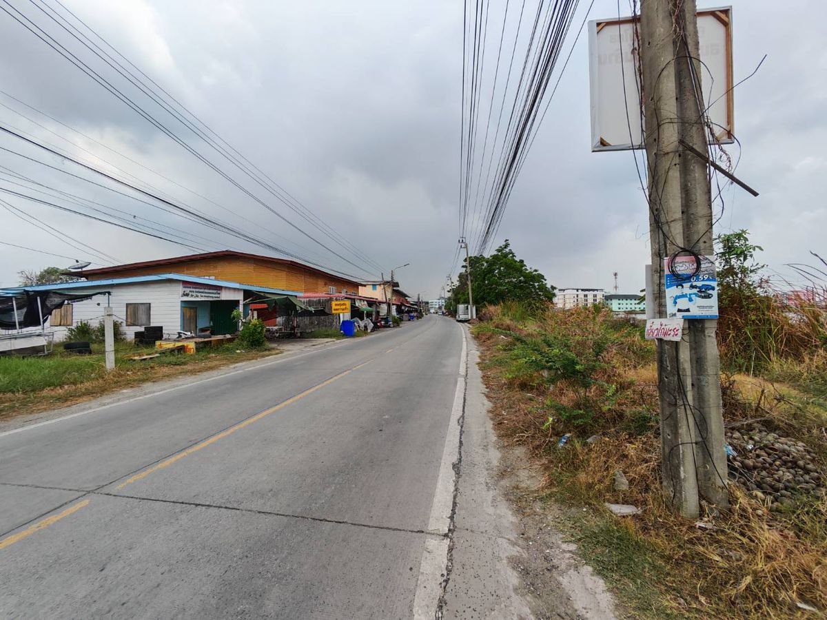 Large plot of land Near Bang Na-Trat Road, only 300 meters. Convenient to travel near the Buraphawithi Expressway. – รูปที่ 3