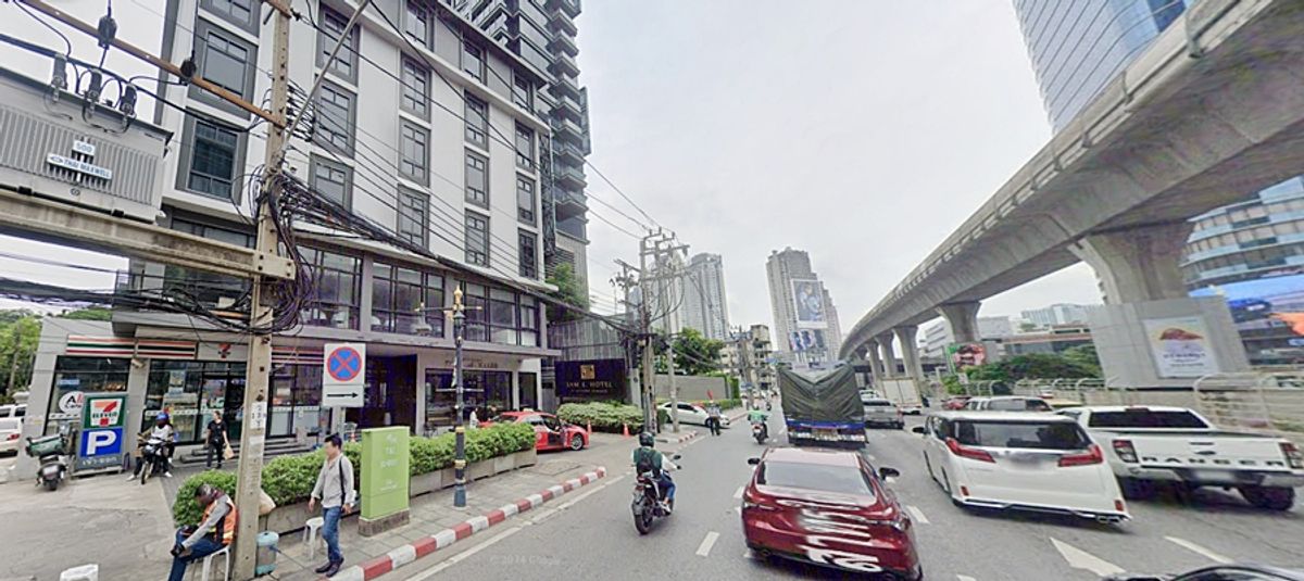 New project area 61-244 sqm. BTS Surasak for rent