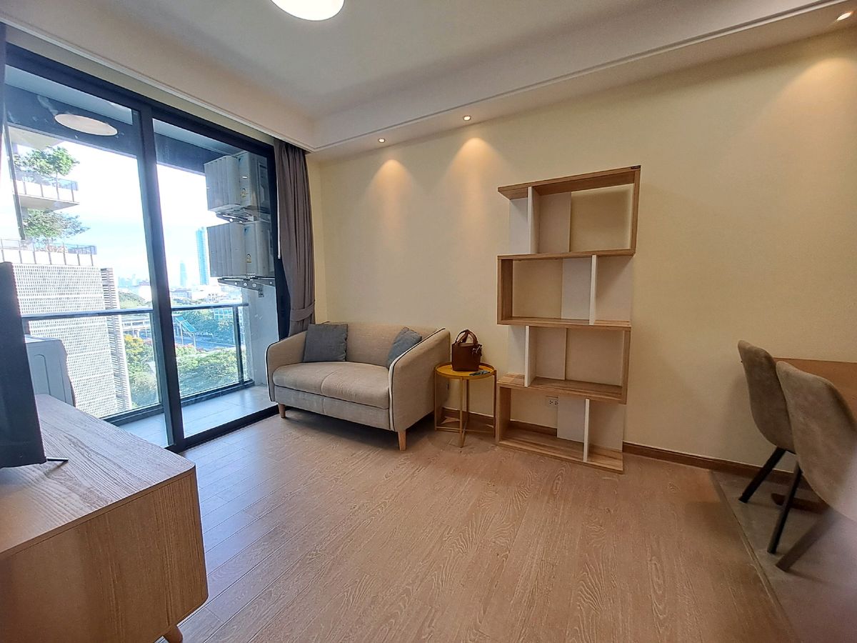 🔥Acept short term lease 🔥Regal Satorn-Narathiwas, one of the best residents in the Sathorn district. 🔥Acept short term lease 🔥Regal Satorn-Narathiwas, one of the best residents in the Sathorn district.