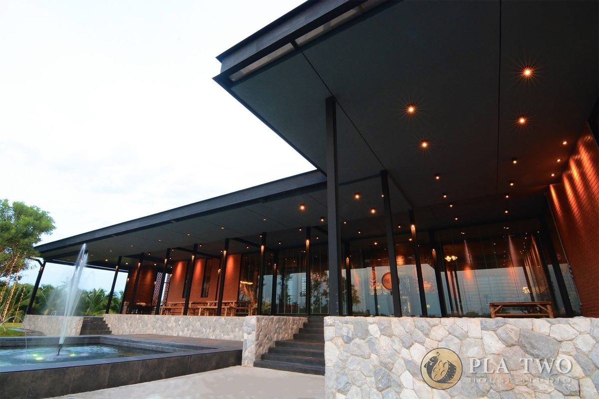 ❖ บ้านพร้อมที่ดิน 13 ไร่ อัมพวา ❖ บ้านชั้นเดียว 5 ห้องนอน 6 ห้องน้ำ | 5,200.00 sq.w., 900.00 sq.m. | ที่ดินสวย แปลงสี่เหลี่ยมผืนผ้า | อยู่ตรงข้ามทางเข้า ปตท คลองโคน สมุทรสงคราม – รูปที่ 4