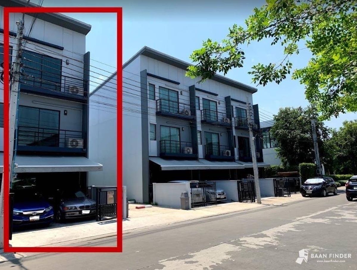 Townhome, Ban Klang Mueang Rama 9 Project - Onnut, the owner sells themselves.