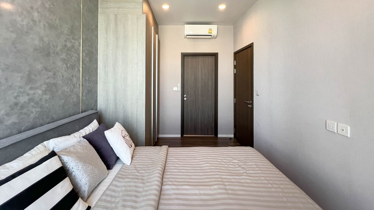 Foreigner Quota sells with tenants Whizdom essence sukhumvit. Price 6,900,000 baht [MNS250203]