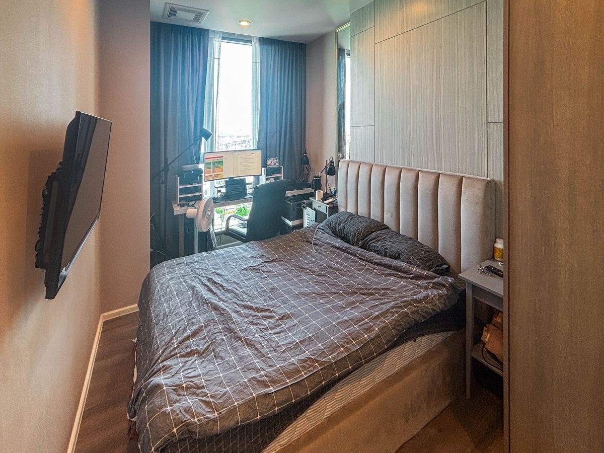 Foreigner Quota sells with tenants Whizdom essence sukhumvit. Price 6,900,000 baht [MNS250202]