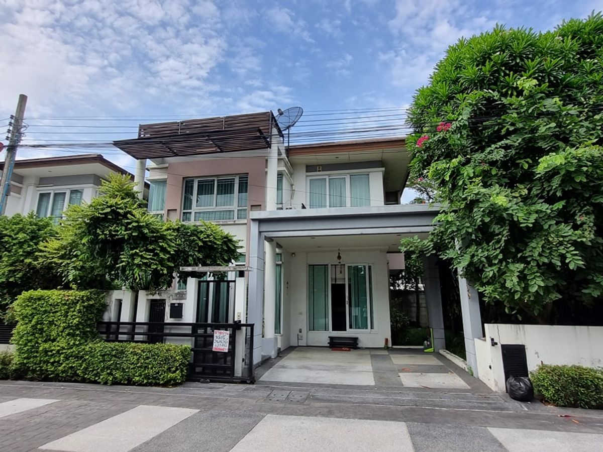 ขายบ้าน 2 ชั้น 3 ห้องนอน The Gallery House Pattern [HV250105]
