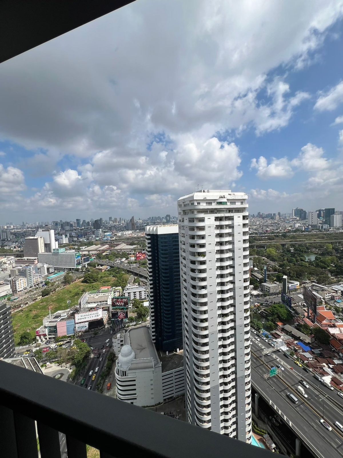 Life One Wireless 1 ห้องนอน พร้อมให้เช่า  – รูปที่ 3