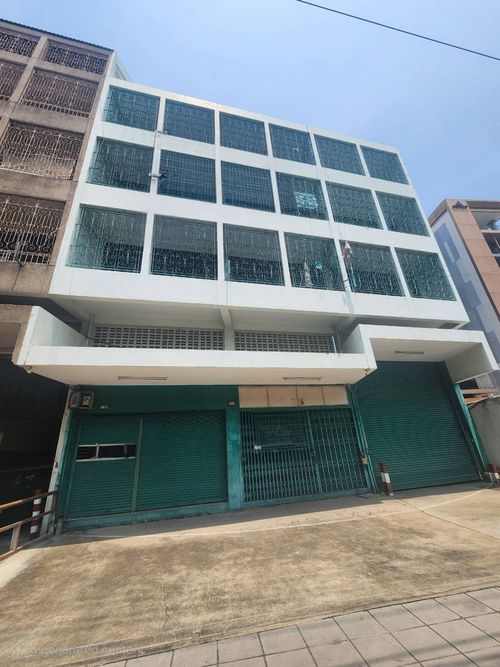 For rent 3 booths with warehouses 185 sq.w. Rama 3