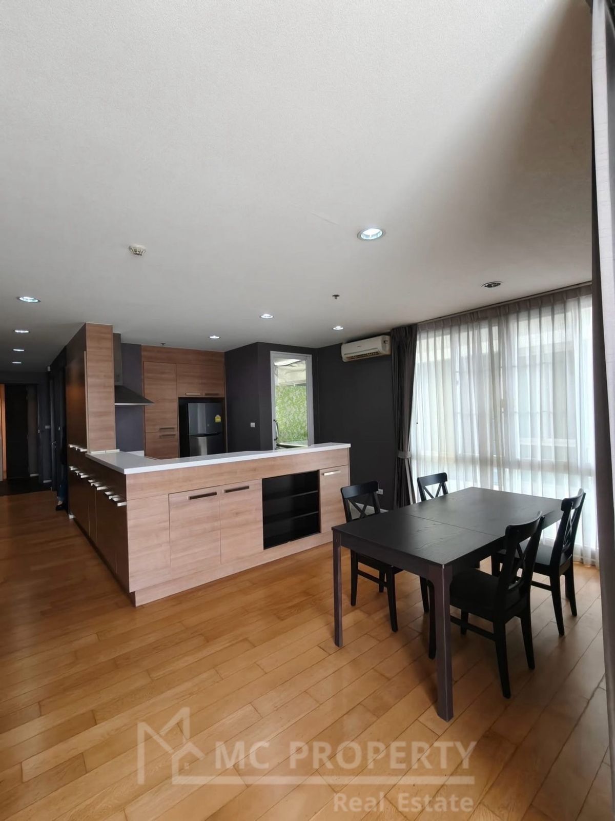 Villa Sikhara 2 ห้องนอน 99sqm ให้เช่าเพียง 48,000 โปรดติดต่อ 0816878954