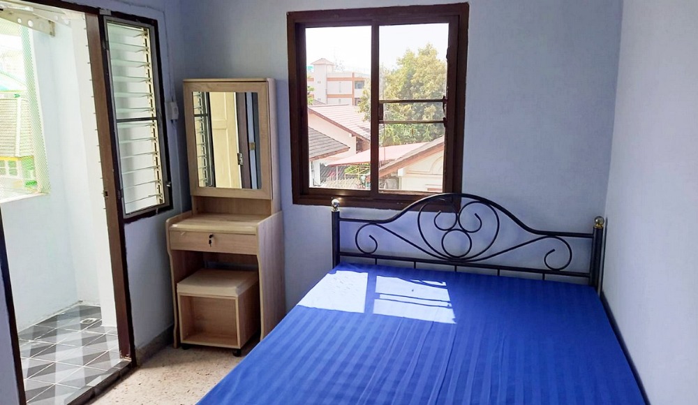For inquiries, call 095-496-5628 for rent. Female room opposite Rangsit University. Campus women's dormitory, starting at 3,000 baht, air-conditioned room, wifi, en-suite bathroom, fully furnished – รูปที่ 2