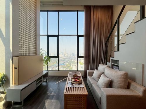 New Corner Unit for Rent - 𝐊𝐧𝐢𝐠𝐡𝐭𝐛𝐫𝐢𝐠𝐞 𝐒𝐩𝐚𝐜𝐞 𝐑𝐚𝐦𝐚 9 