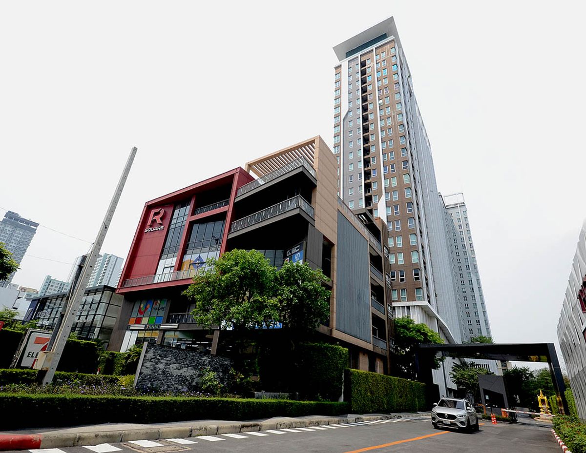 The Hotel Service Rattanathibet, size 50.21 sq.m., 8th floor, ready to be next to the Nonthaburi BTS Skytrain. The Hotel Service Rattanathibet, size 50.21 sq.m., 8th floor, ready to be next to the Nonthaburi BTS Skytrain.