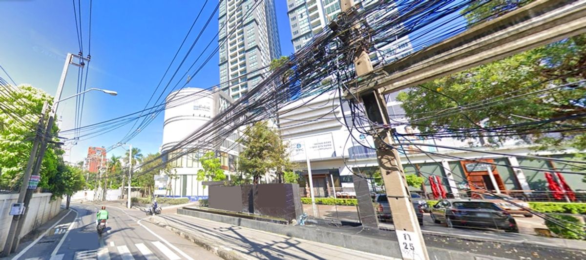 Commercial Space 115 sqm in Sukhumvit 39 Commercial Space 115 sqm in Sukhumvit 39