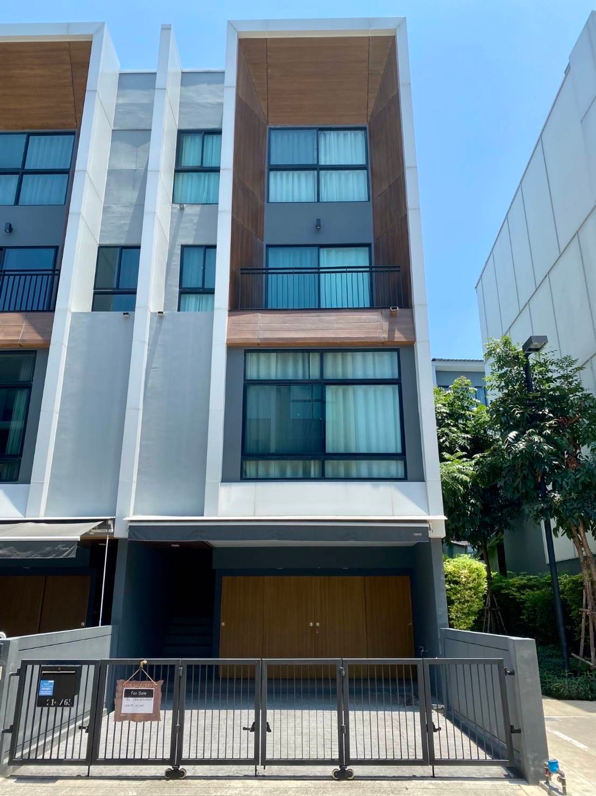 Townhome behind Arden angle, development of Ma Thong Lo 15 minutes