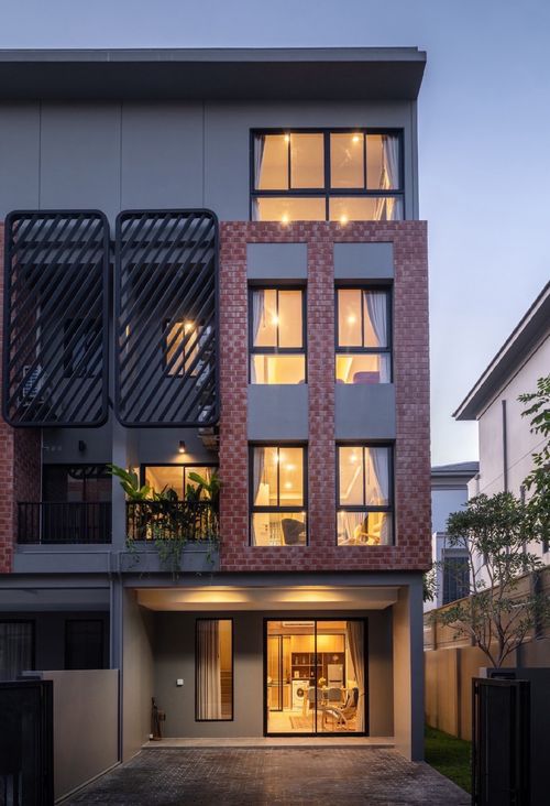 🌟Britloft โชคชัย4 ทาว์นโฮม3.5ชั้น ขนาด 237 ตร.ม.3นอน4น้ำ 2 จอด เพียง 9 ล้านกว่า 📲 𝟎𝟔𝟒-𝟕𝟗𝟒𝟒𝟐𝟔𝟑(คุณน้ำ) 