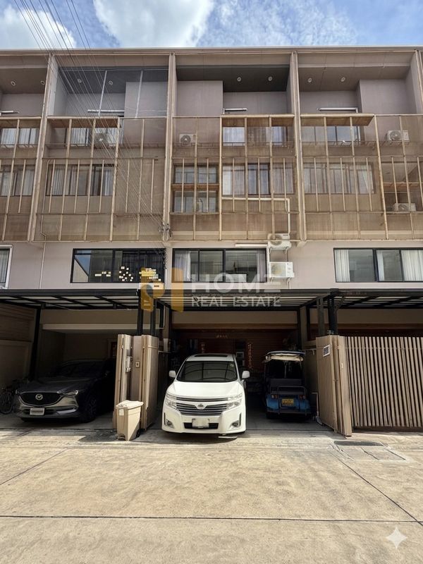 Only one unit left! 22 sq.wah. Spacious 3 bedrooms. Prime location, good yield. Beautiful, complete, and great value! 🔥 Haus Niche Chaengwattana / 3 Bedrooms (SALE WITH TENANT) BNS131