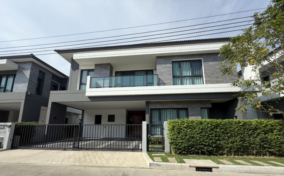 ให้เช่า บ้านหรู The City บางนา เนื้อที่ 70 ตร.ว. พื้นที่ใช้สอย 368 ตร.ม. 4 ห้องนอน 5 ห้องน้ำ ตกแต่งครบพร้อมอยู่ ให้เช่า บ้านหรู The City บางนา เนื้อที่ 70 ตร.ว. พื้นที่ใช้สอย 368 ตร.ม. 4 ห้องนอน 5 ห้องน้ำ ตกแต่งครบพร้อมอยู่