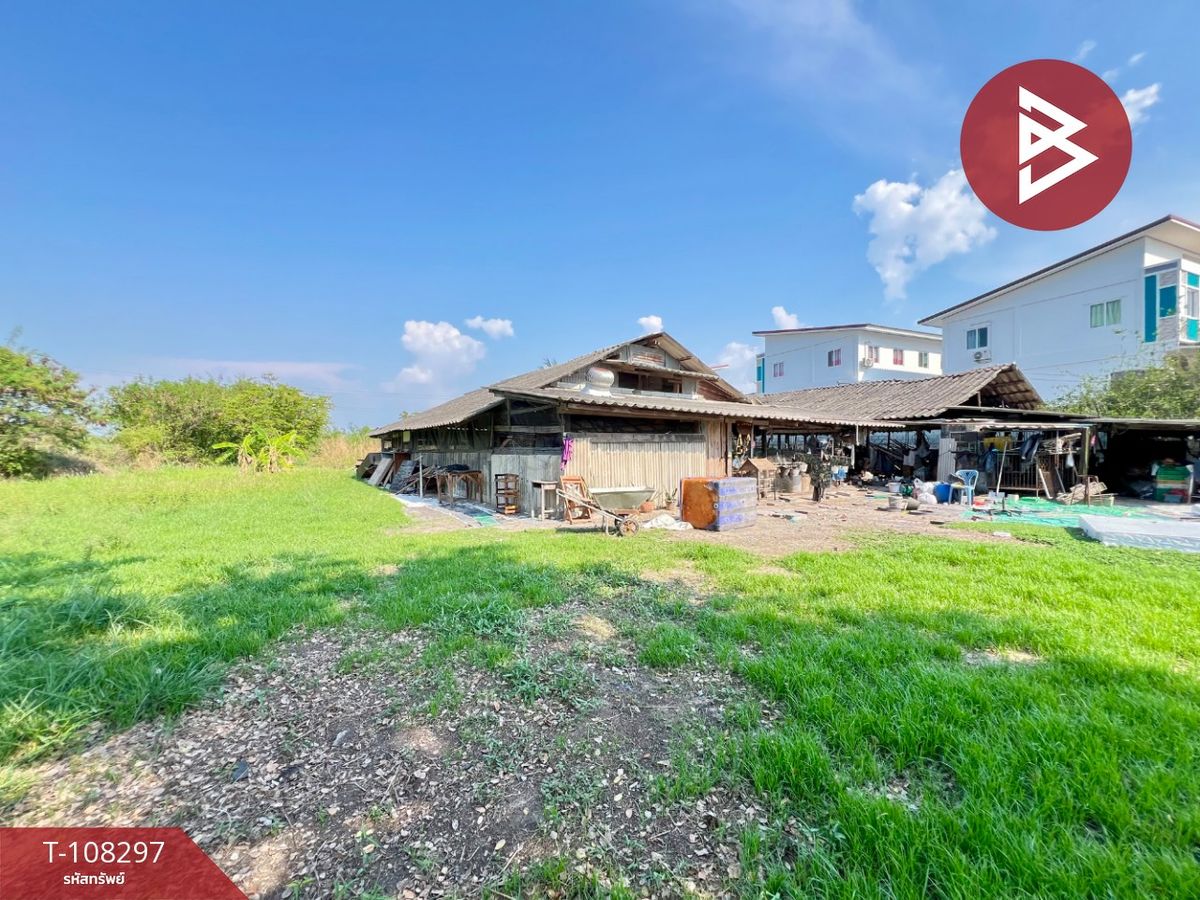 Single house for sale with land, area 3 rai, Phan Thong, Chon Buri Single house for sale with land, area 3 rai, Phan Thong, Chon Buri