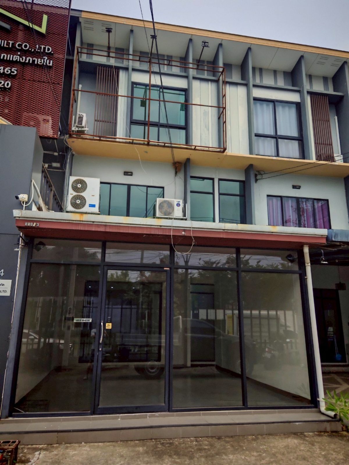 ให้เช่าอาคารพาณิชย์ หน้าThe connect 35 @พัฒนาการ44 เหมาะทำ office ร้านอาหาร cafe ร้านกาแฟ