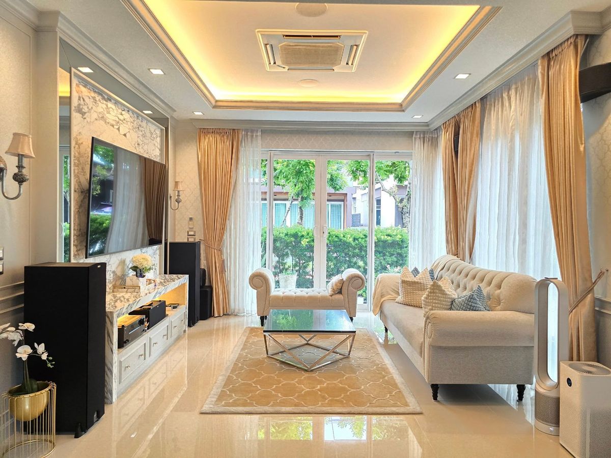 For Sale Laddarom Bangna Km.7, a shady, peaceful, private project