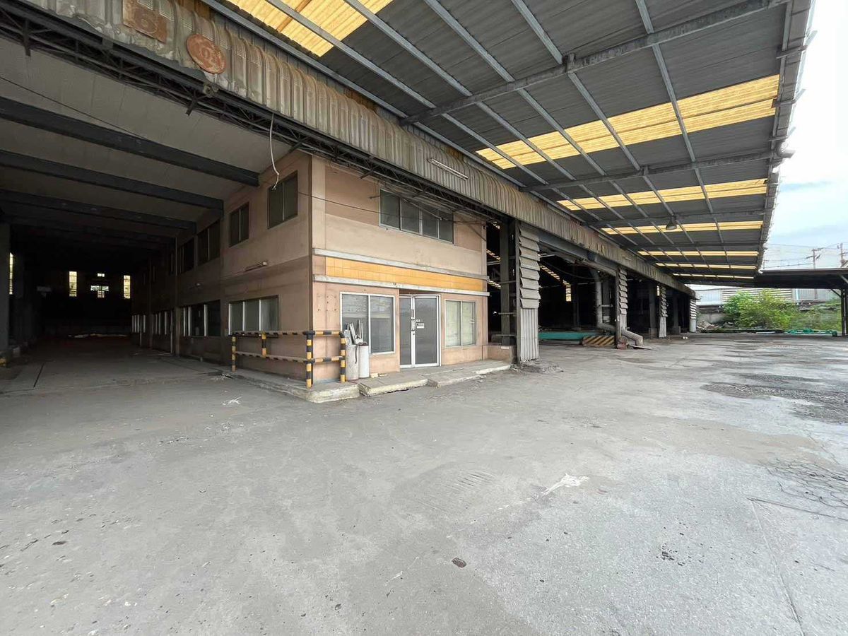 Selling the King Kaew factory near Bang Na-Trat, suitable for factory/warehouse 9,072 sq.m. Selling the King Kaew factory near Bang Na-Trat, suitable for factory/warehouse 9,072 sq.m.