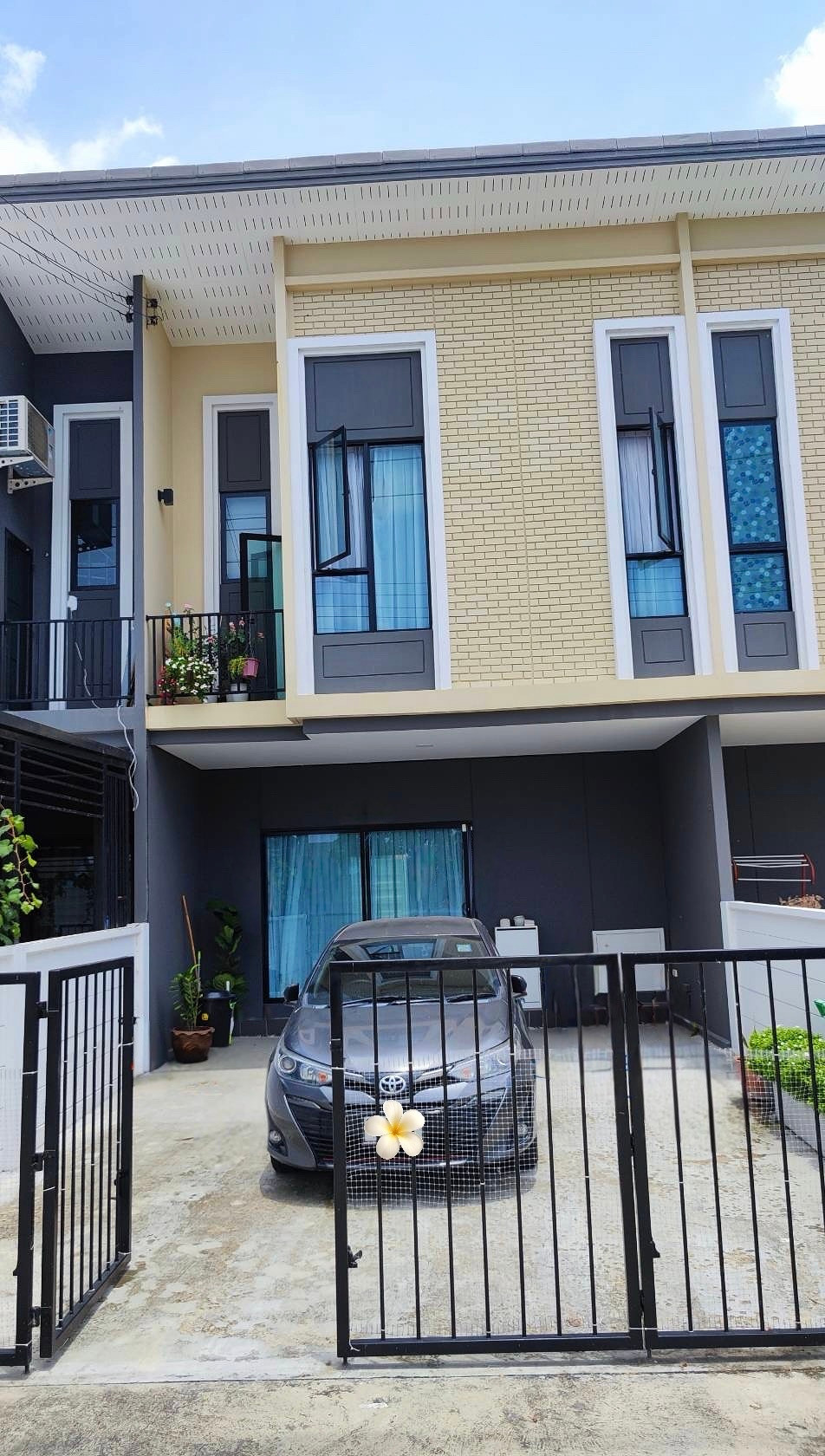 House for sale, loss price! Chiva Home Project Lam Luk Ka ring on an area of 27.1 sq.w. House for sale, loss price! Chiva Home Project Lam Luk Ka ring on an area of 27.1 sq.w.