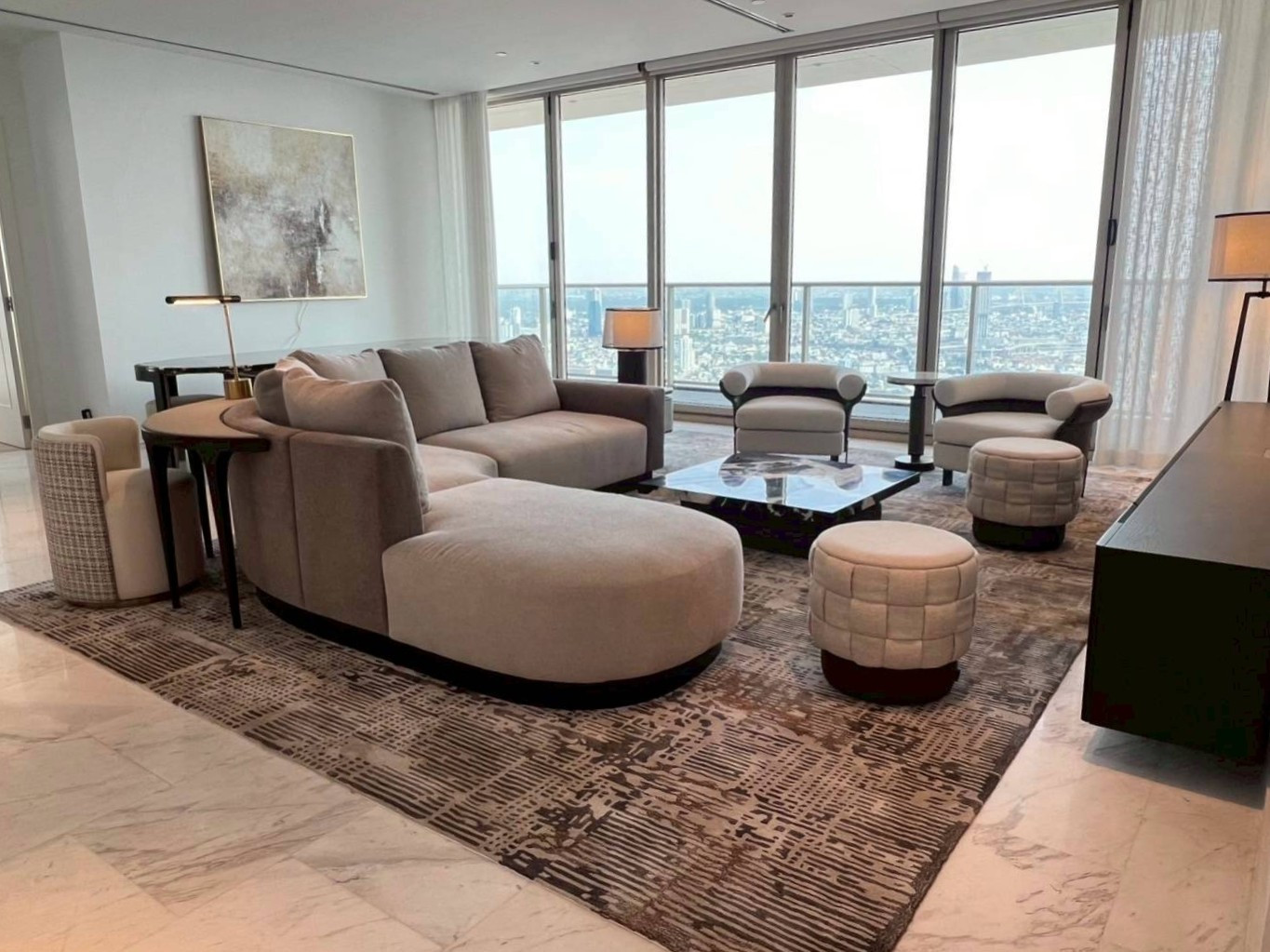 ❖ Prime location ❖ Floor 50+ 379.00 sq.m. | 4 bedrooms, 5 bathrooms | Near BTS BTS BTS, Taksin Saphan Taksin 6 minutes, Asiatique The Riverfront 5 minutes