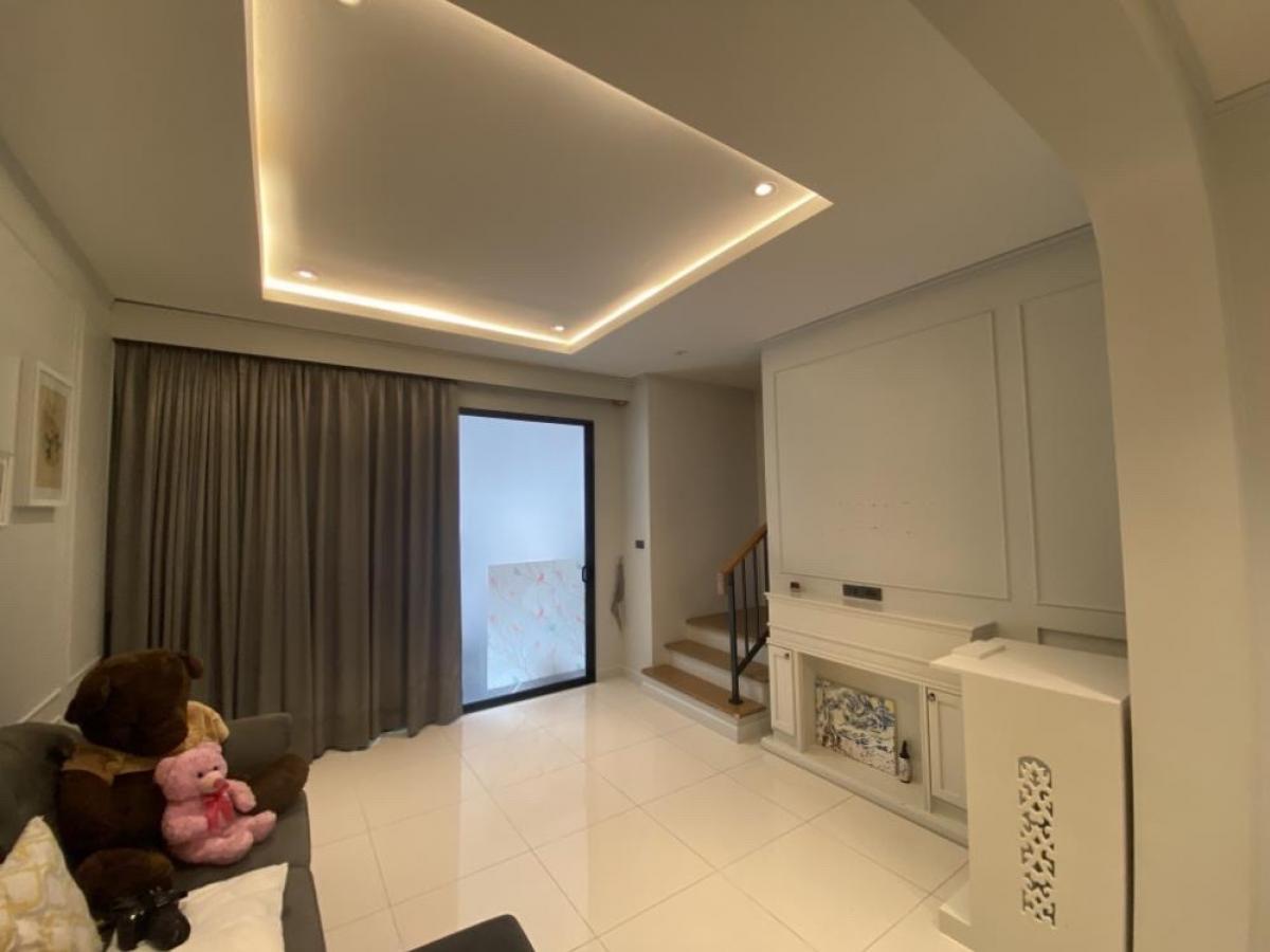 ให้เช่า ทาวน์โฮม3 ชั้น (บ้านกลางเมืองลาดพร้าวเสรีไทย) ✅ 3นอน 3น้ำ เฟอร์ครบ✅29,000 /เดือน