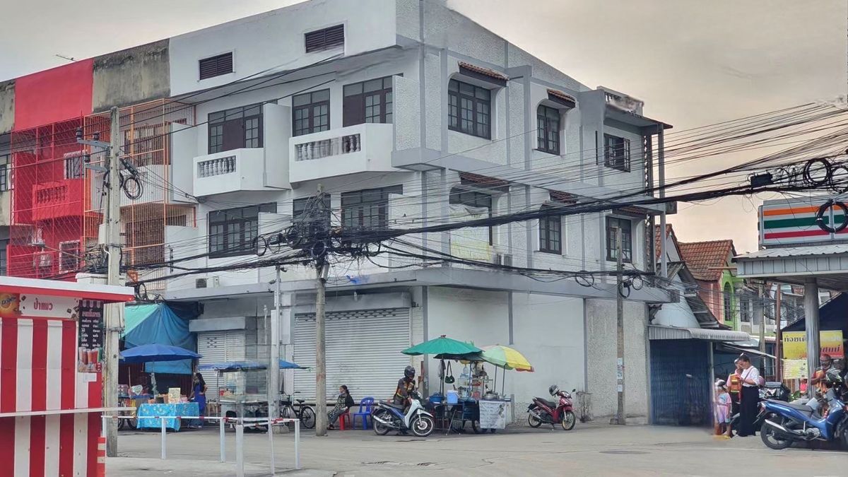 3 -storey commercial building for rent in front of the MP 3, Kanchanaphisek Road 8, Soi Nong Yai, Bang Khae, after the corner of Soi 2, hit the 42 sq.m. – รูปที่ 2