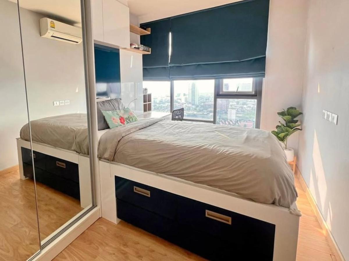 (A033596) Rhythm Sukhumvit 42 (A033596) Rhythm Sukhumvit 42