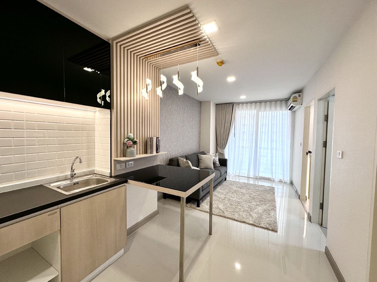 Airlink Residence รีโนเวทใหม่ ราคาไม่ถึง 2 𝙈𝘽* สองห้องนอนทิศเหนือ อยู่แล้วเย็นสบาย❄️ ห้องกว้างงง ไม่ติดใคร #ใกล้บันไดหนีไฟ 🫣 – รูปที่ 2