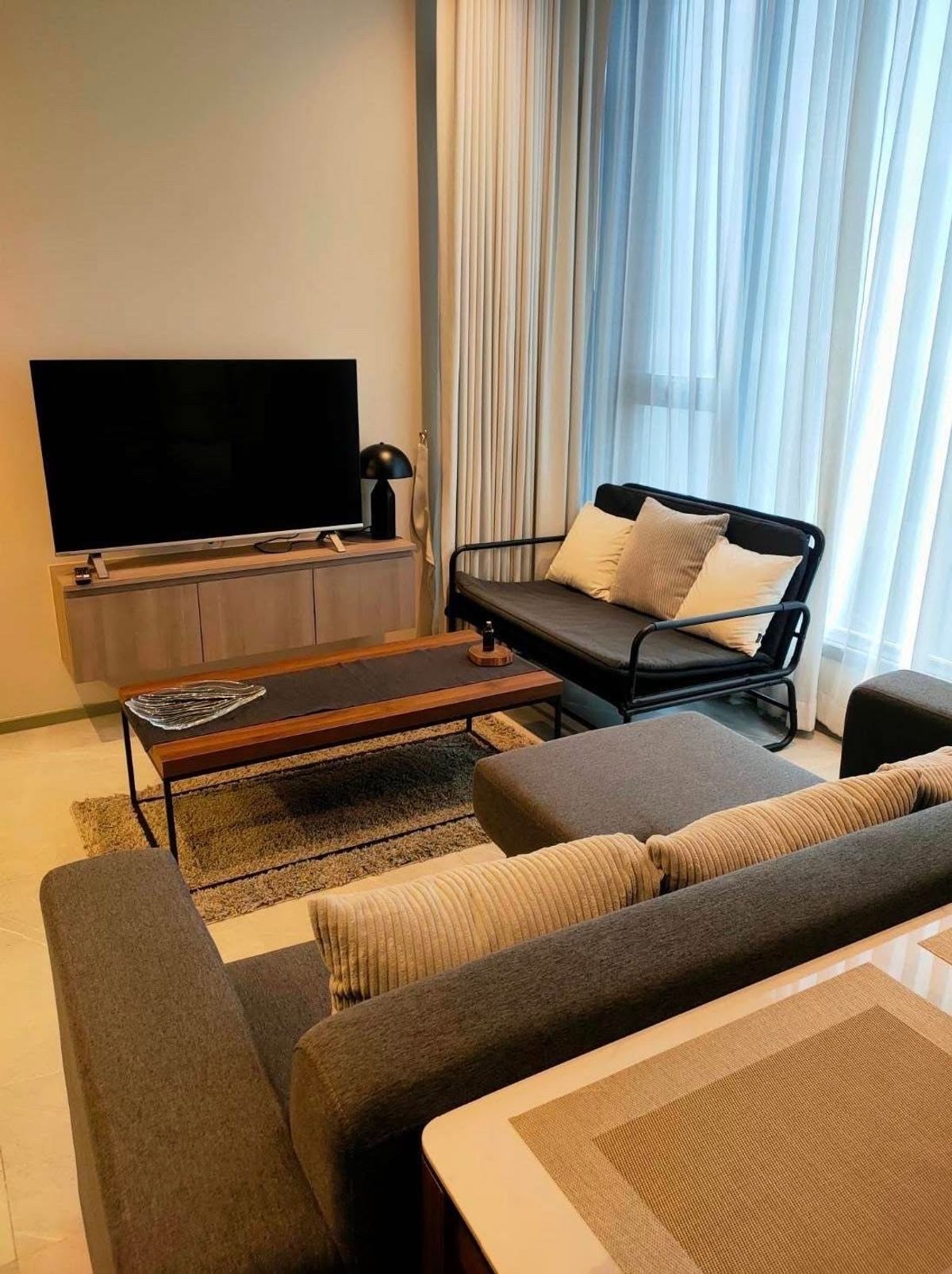 Condo: HYDE Heritage ThonglorLocation :🚆bts ThonglorFloor : 8Size : 45SQMType : 1Bedroom 1Bathroom  Rent Price : 51,000/monthTel. 0825877125 (คุณซัน)AG👉 line.me/ti/p/eklLUohzVL – รูปที่ 3