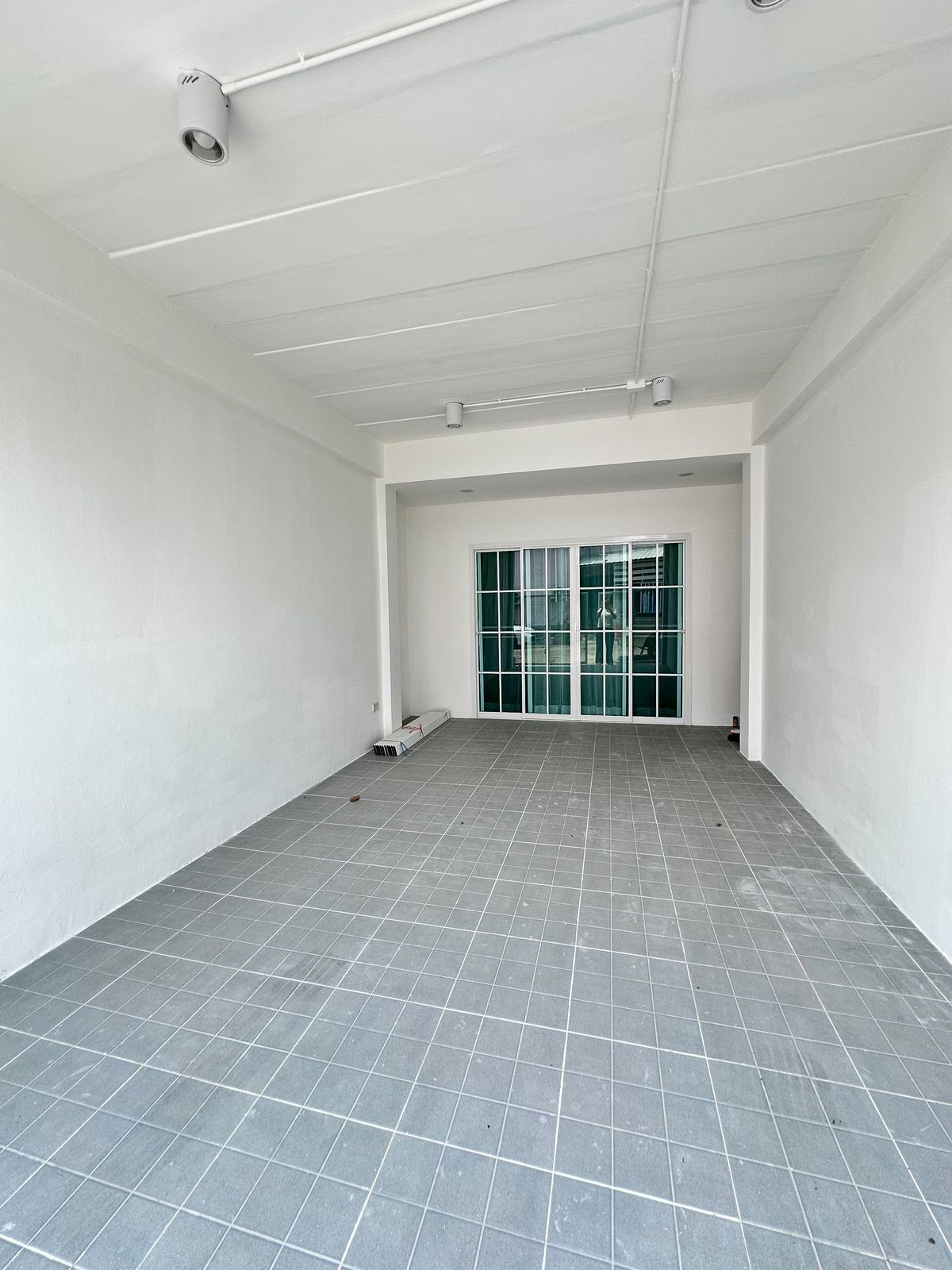 ขายทาวน์เฮาส์หมู่บ้านวังทองวิภาวดีรังสิต47 รีโนเวทใหม่ ใกล้สนามบินดอนเมือง – รูปที่ 2