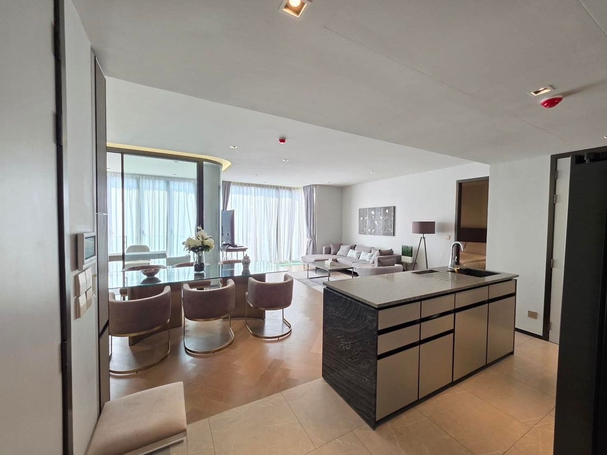Retal Price: The Reserve Hideaway Sukhumvit 61 • 2+1 Bedroom 3 Bathroom • Size: 121 S.QM • 5 Floor
