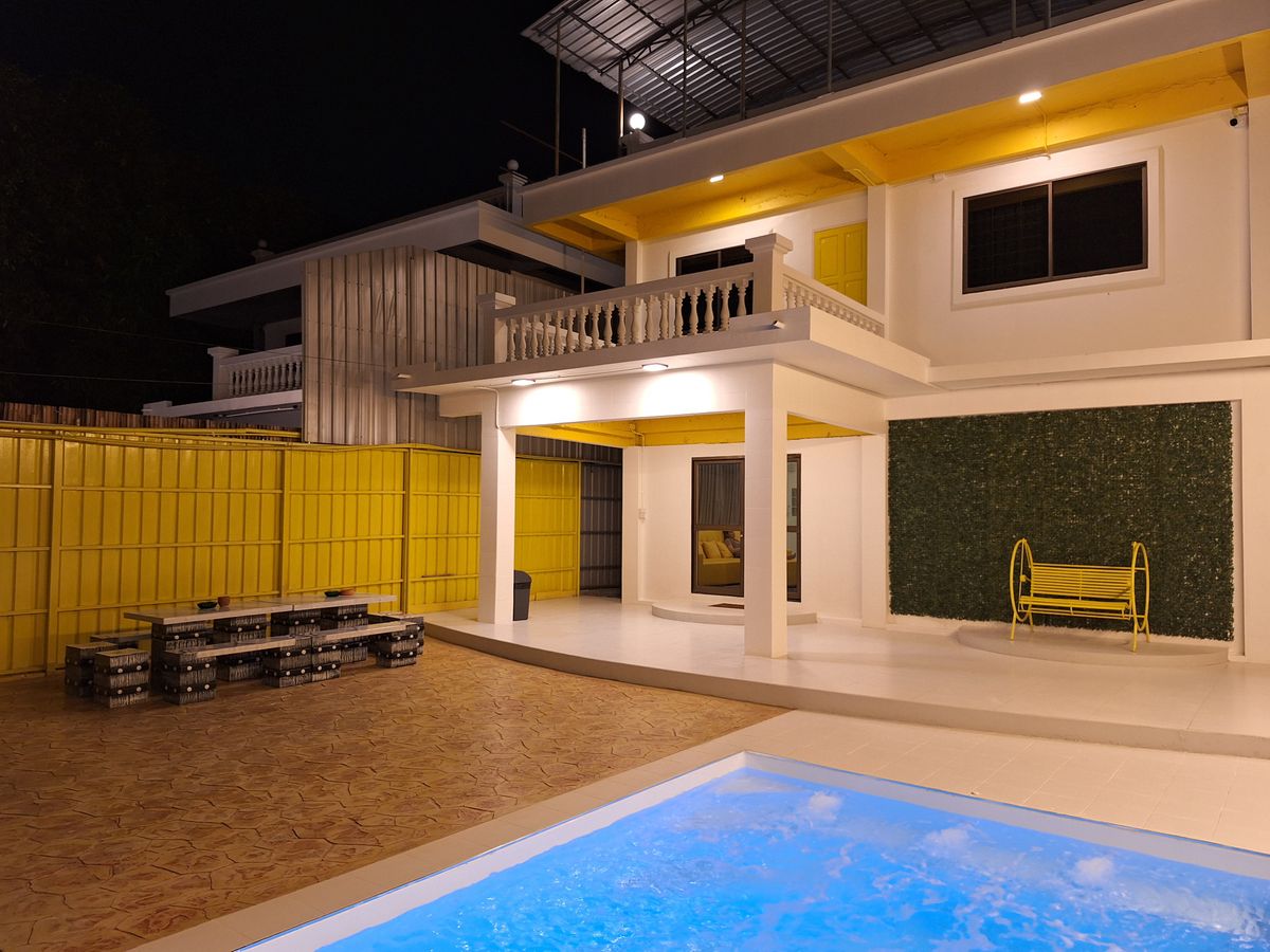 Poolvilla, Krungthep Kreetha 8 Intersection 12 4 Bedrooms, 4 bathrooms Poolvilla, Krungthep Kreetha 8 Intersection 12 4 Bedrooms, 4 bathrooms