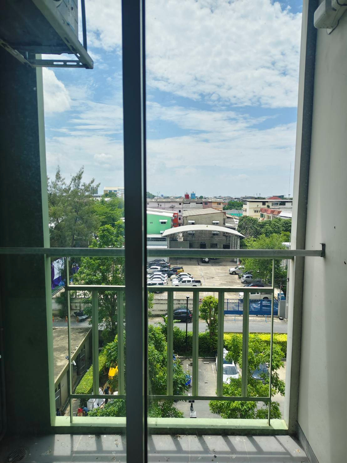 🏢 อย่าเพิ่งปิดหนี ราคาที่เห็นไม่ใช่ราคาที่ต้องจ่าย ทรัพย์ธนาคาร ✨ ขายคอนโดลุมพินี พาร์ค เพชรเกษม 98 🏢  อาคาร B ชั้น 5 **วิวโล่ง** ไม่อึดอัด – รูปที่ 2