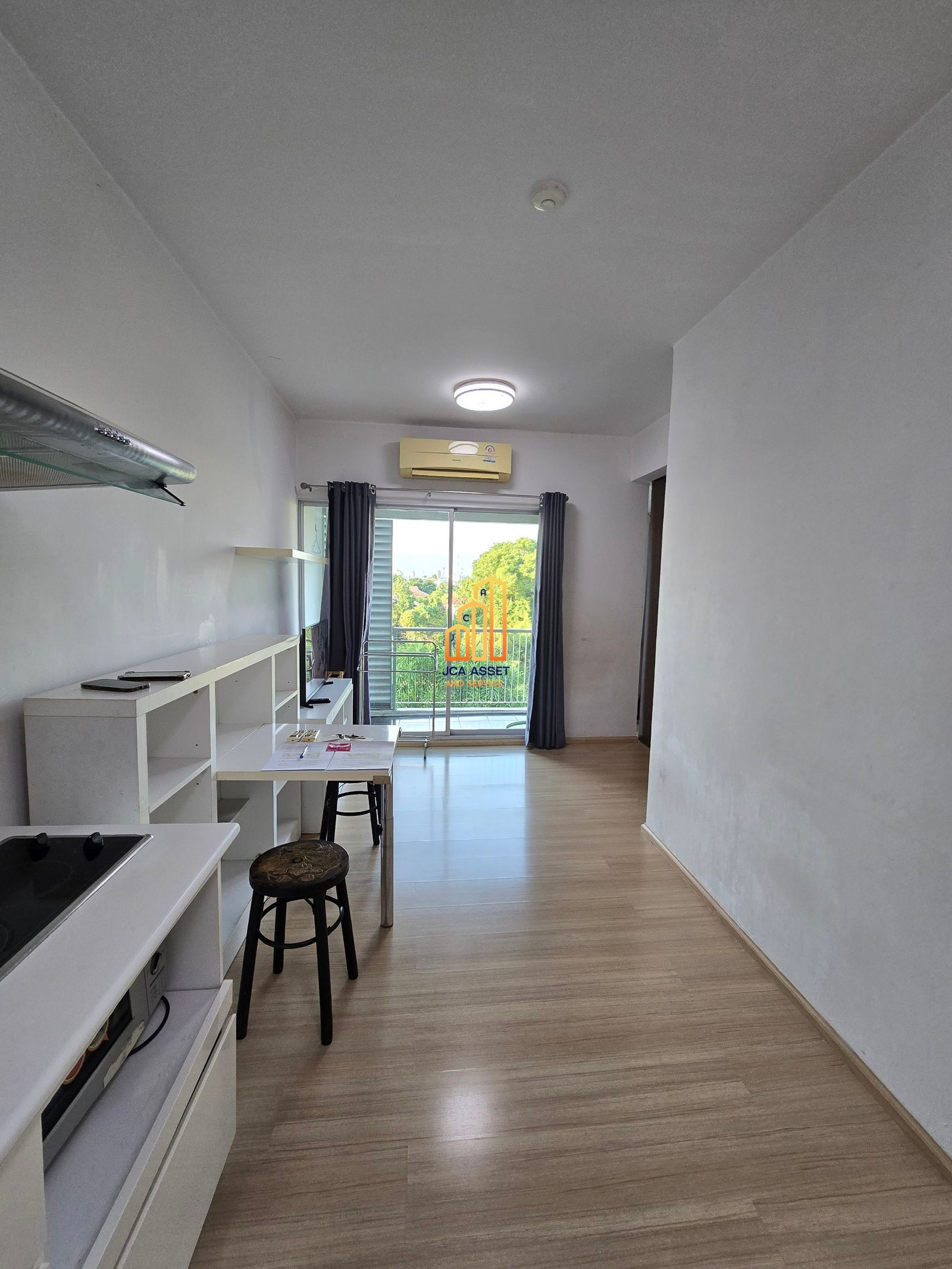 Agent Post (JCA) ✨ Urgent rental! A Space Sukhumvit 77 (A Space Sukhumvit 77) 🏢💖 Large room 1 Bed 35 sq m, 5th floor, corner room, shady garden view. Very private, very special price, only 7,500 baht/month! (Price is negotiable!) 
 

